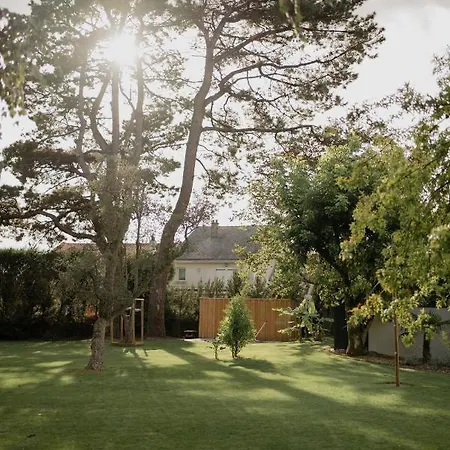 Hotel-restaurant Metis לז הרבייה