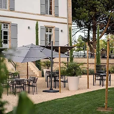 Hotel-restaurant Metis מלון